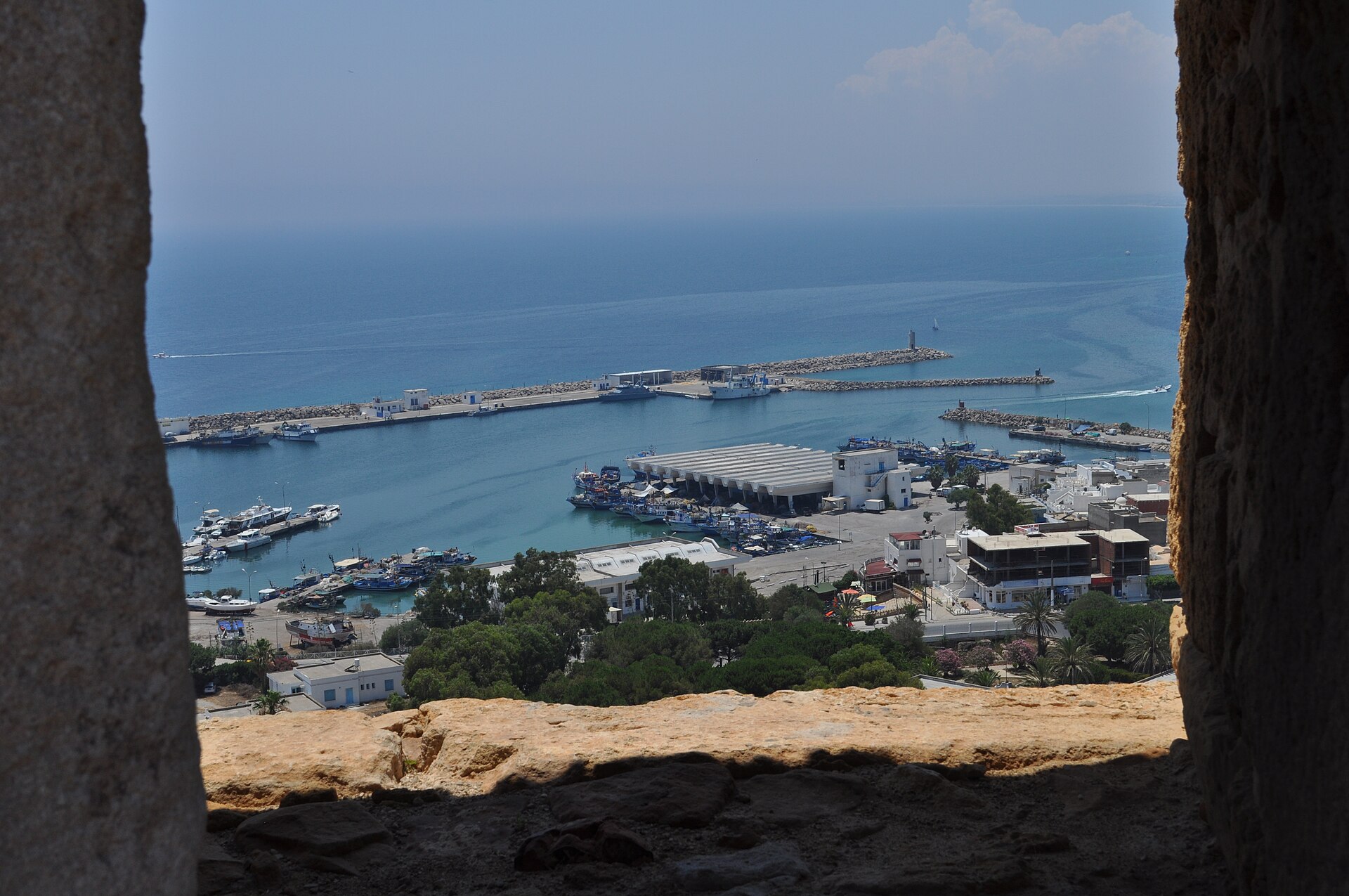 Il porto di Kelibia visto dal fortino